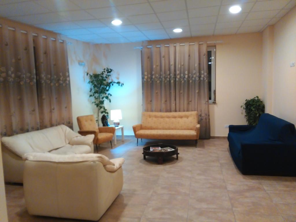 Hotel Residence Thalassa Реджо ди Калабрия Екстериор снимка