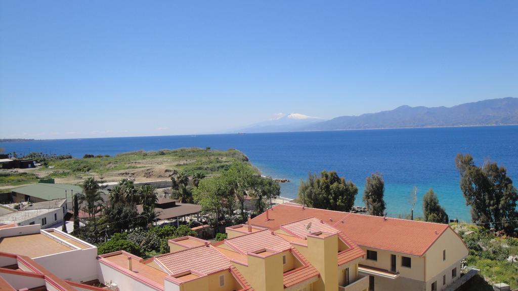 Hotel Residence Thalassa Реджо ди Калабрия Екстериор снимка
