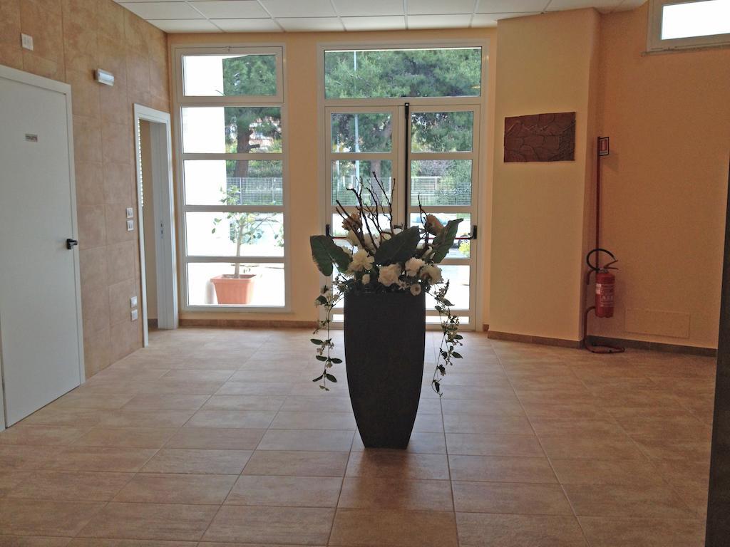 Hotel Residence Thalassa Реджо ди Калабрия Екстериор снимка