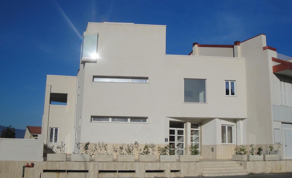 Hotel Residence Thalassa Реджо ди Калабрия Екстериор снимка