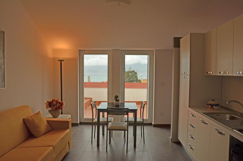 Hotel Residence Thalassa Реджо ди Калабрия Екстериор снимка